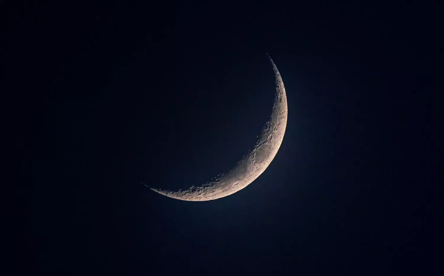 Ritual de Luna nueva: el momento ideal para intencionar lo que soñás