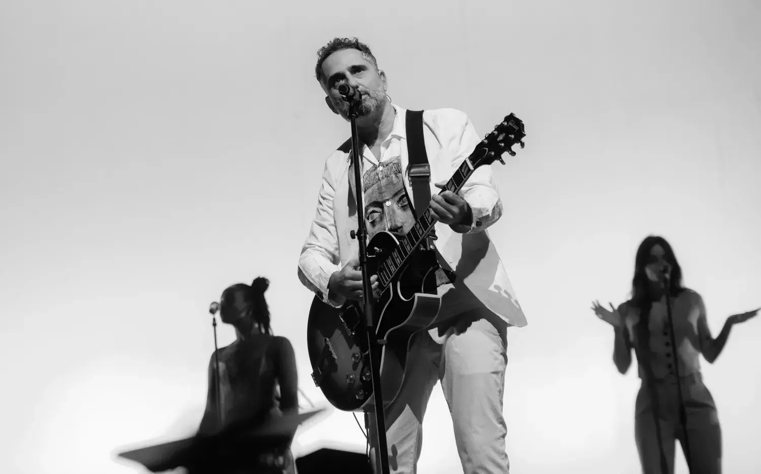 Jorge Drexler vibró el Movistar Arena y le regaló a sus fans una noche inolvidable