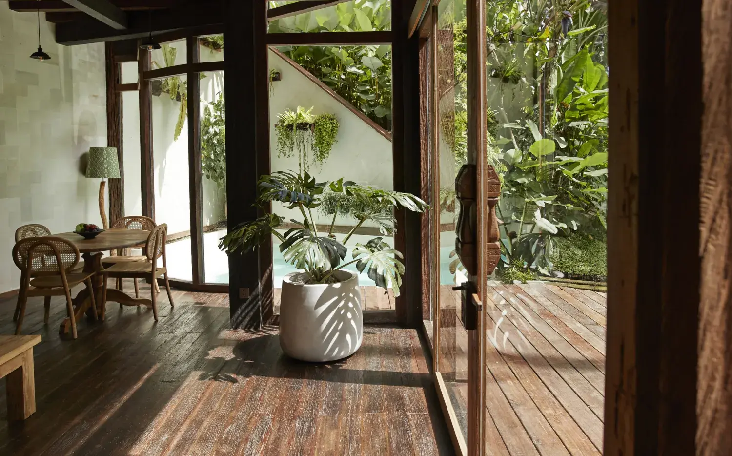 5 ideas fáciles para decorar un patio de interior