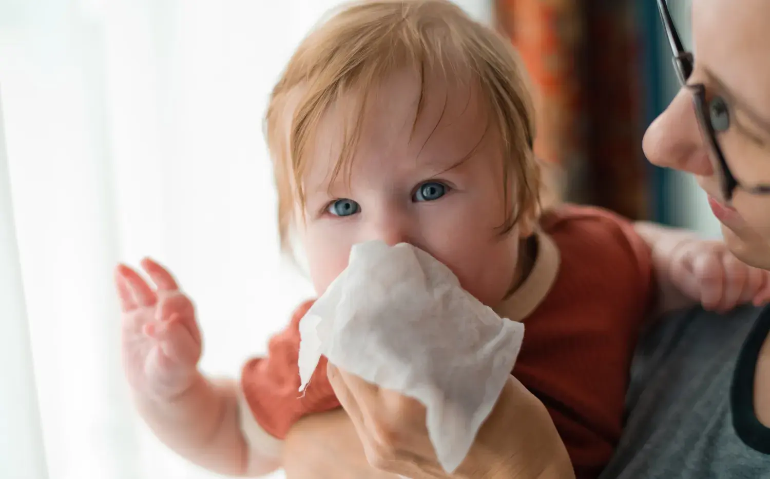 Tos y mocos en bebés: los perros guardianes de nuestros pulmones Tos y mocos en bebés: los perros guardianes de nuestros pulmones