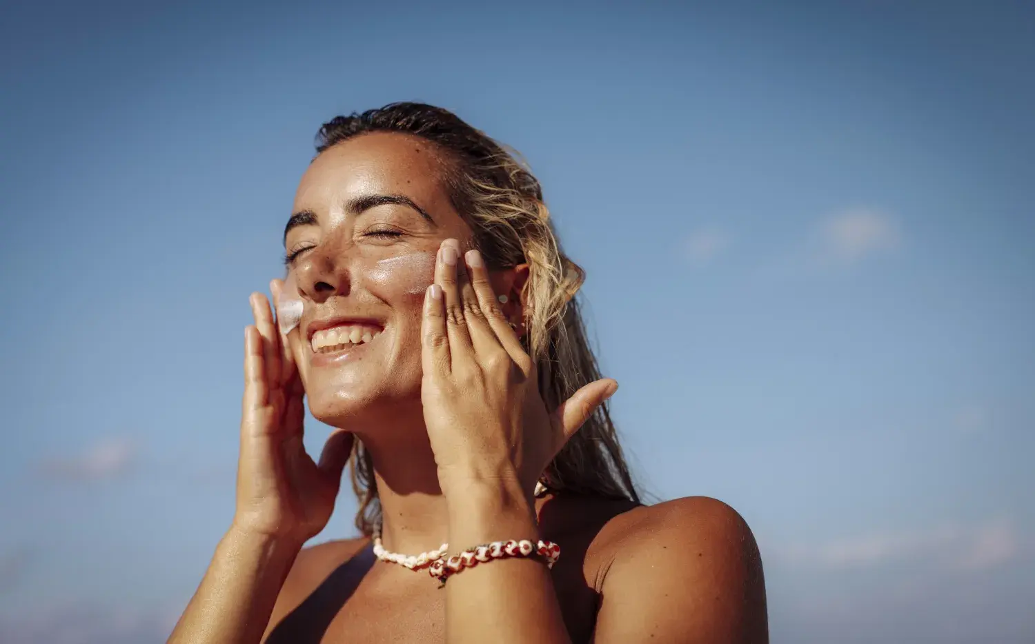 Protector solar: por qué es fundamental usarlo todo el año Protector solar: por qué es fundamental usarlo todo el año