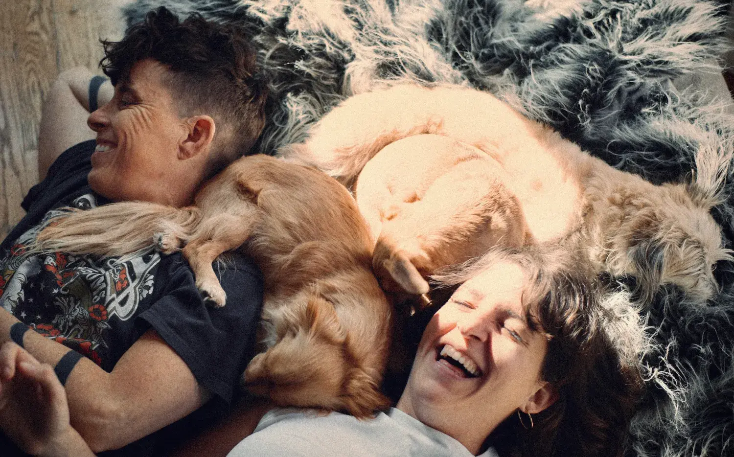 “Supongo que vas a estar conmigo cuando muera”: la luz, el amor y el legado de Andrea Gibson “Supongo que vas a estar conmigo cuando muera”: la luz, el amor y el legado de Andrea Gibson