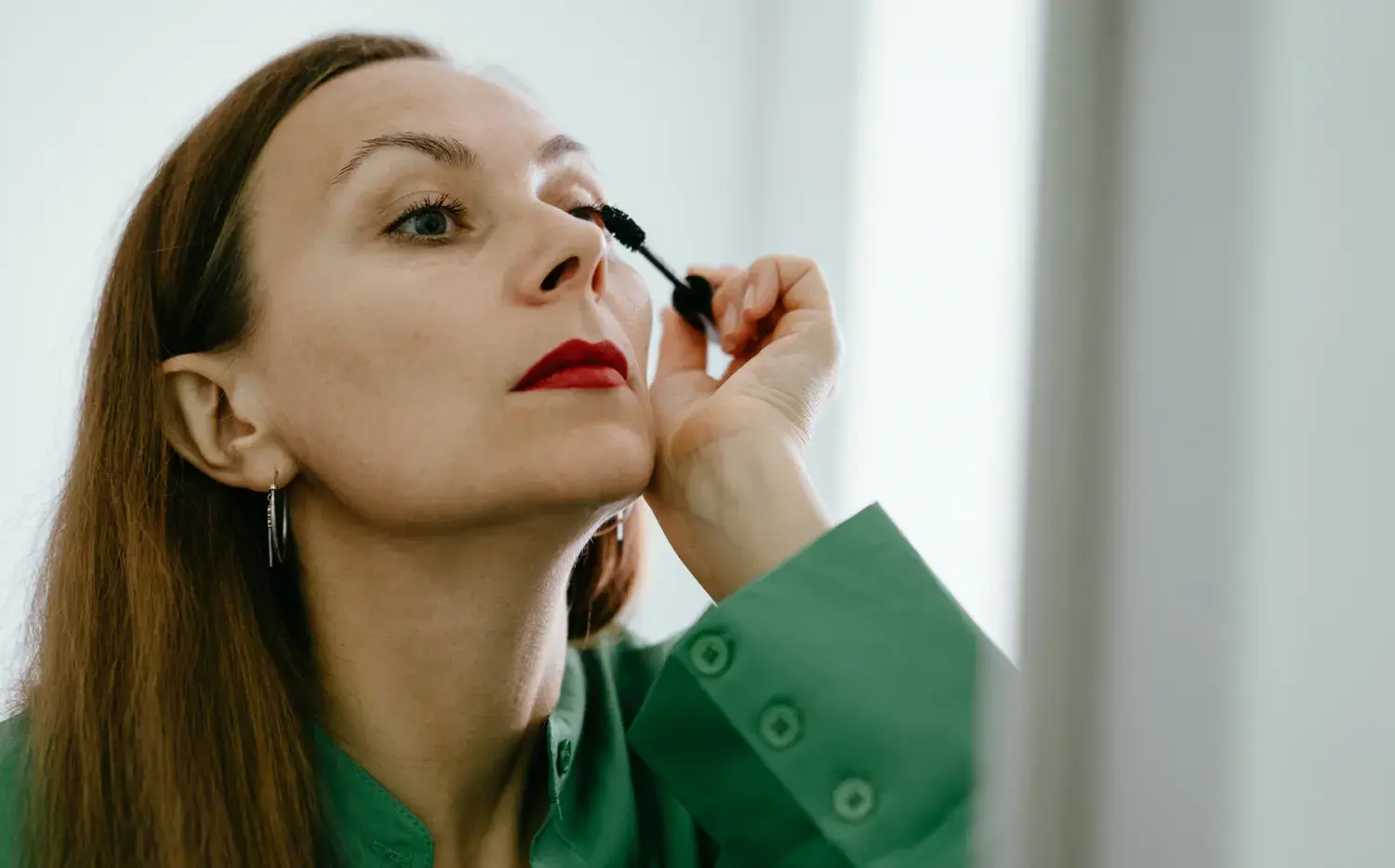 Chau a la piel cansada y sin brillo: claves para recuperarla tras los festejos