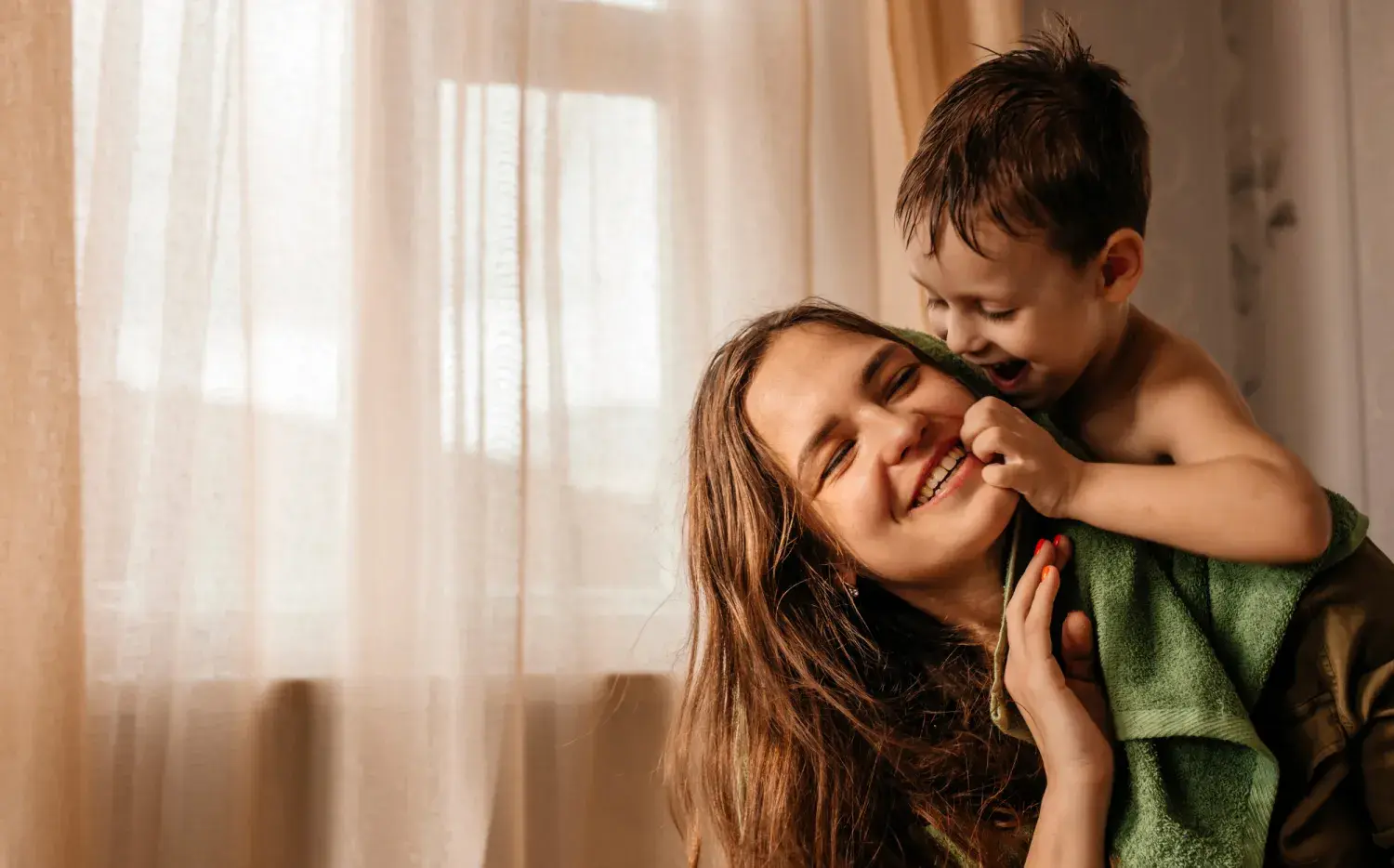 Cinco planes simples para conectar de verdad con tus hijos estas vacaciones