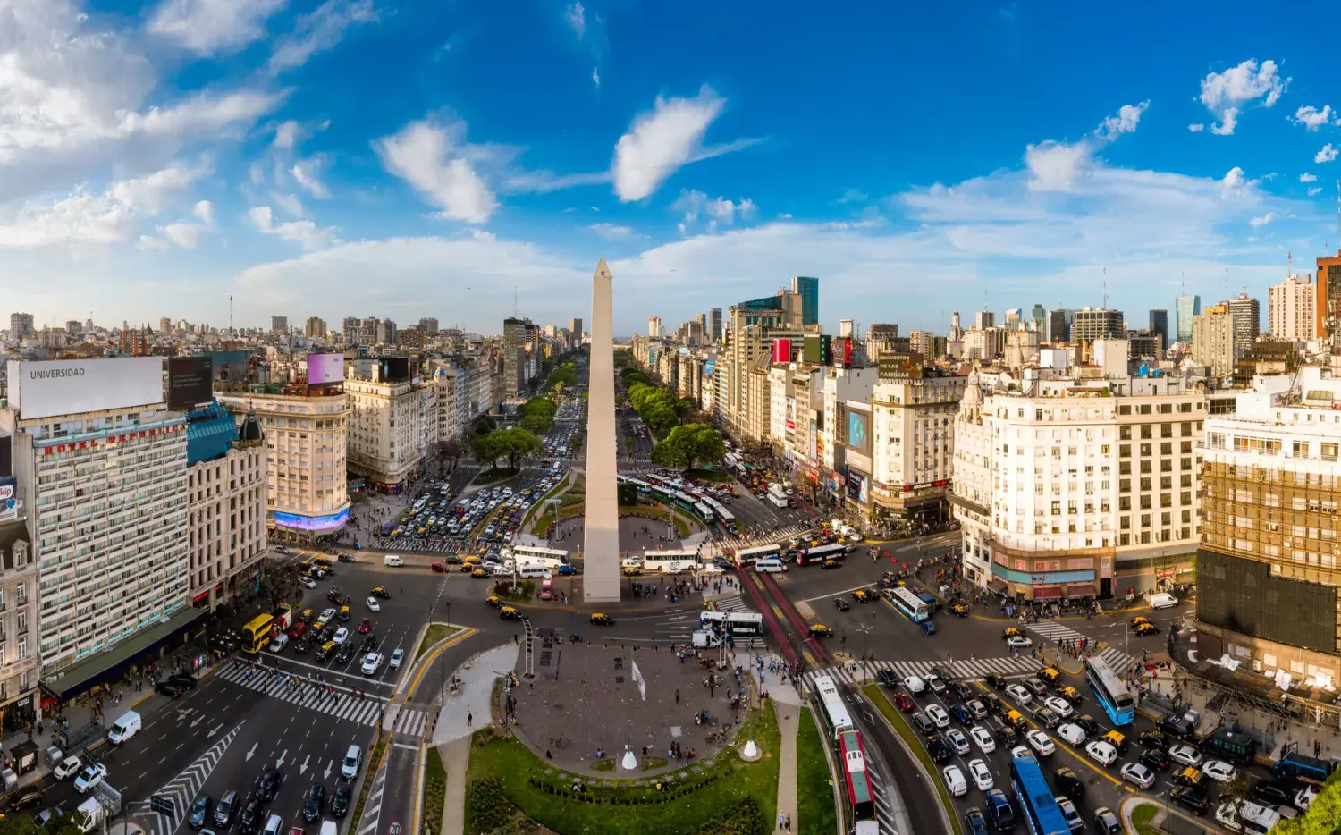 El Obelisco cumple 90 años: la Ciudad lo celebra con show 3D, música en vivo y subte extendido