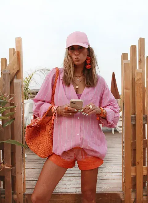 Cómodos, grandes y cancheros: los bolsos tendencia del verano que podés conseguir en Argentina