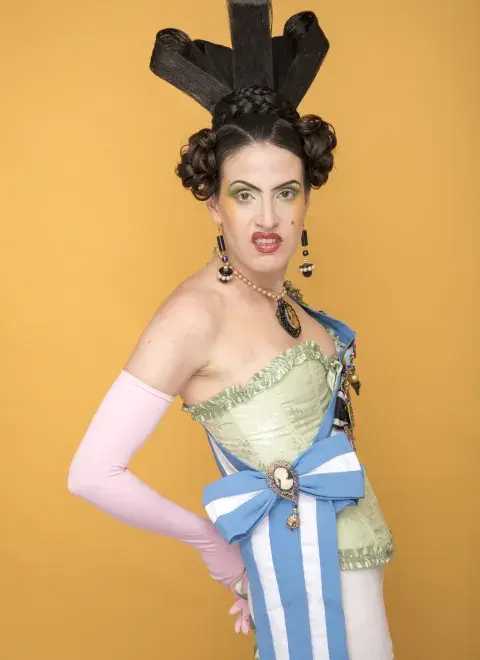 Teatro independiente en otoño: las mejores obras de la cartelera teatral para ver en abril